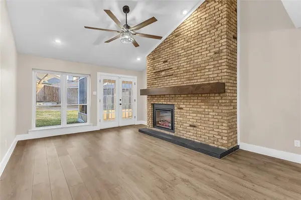 3002 Carolyn Court, Bedford, TX 76021