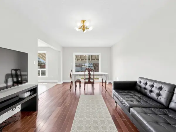 198 Risebrough Circuit, Markham, ON L3R 3E3