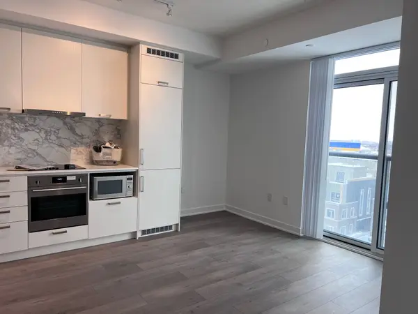 38 Honeycrisp CRES #603, Vaughan, ON L4K 0M8