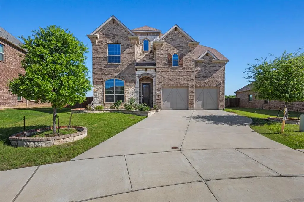 417 Burberry, Grand Prairie, TX 75052