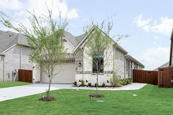 1017 River Oaks Drive, Godley, TX 76044