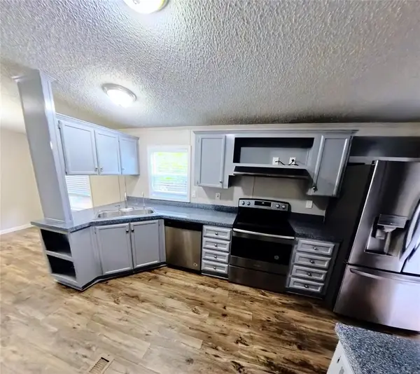 1315 Phoenix Court, Granbury, TX 76048