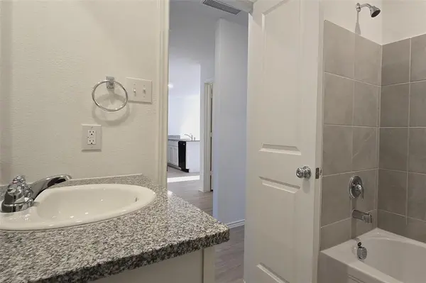 5836 Crystal Water Way, Princeton, TX 75407