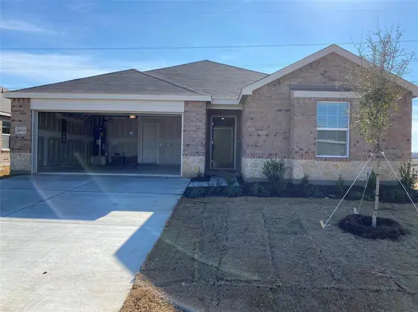 4533 Greenham Lane, Fort Worth, TX 76036