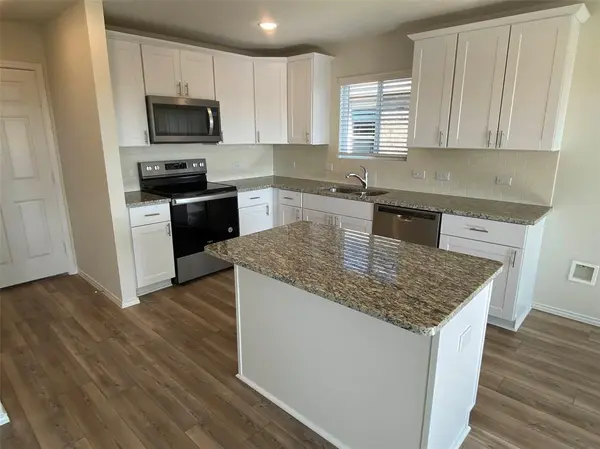 4533 Greenham Lane, Fort Worth, TX 76036