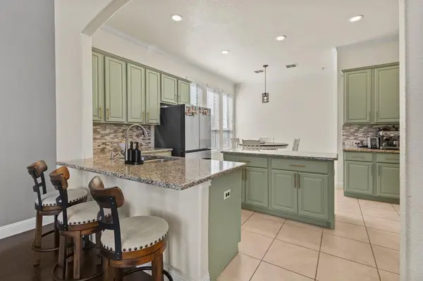 417 Burberry, Grand Prairie, TX 75052