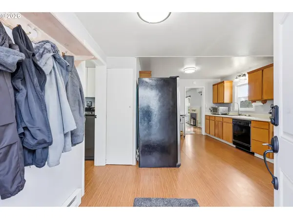 896 5th ST, Lafayette, OR 97127