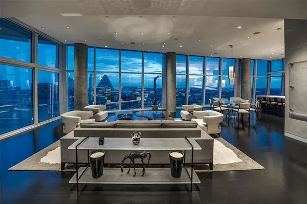 1918 Olive Street #4202, Dallas, TX 75201