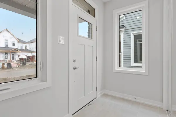 75 Hackamore CRES, Stittsville - Munster - Richmond, ON K0A 2Z0