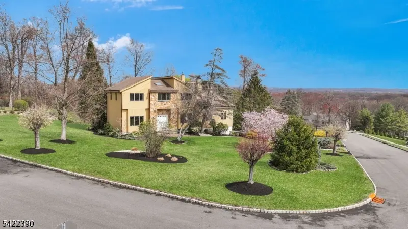 17 Sherbrooke Dr, Lincoln Park Boro, NJ 07035