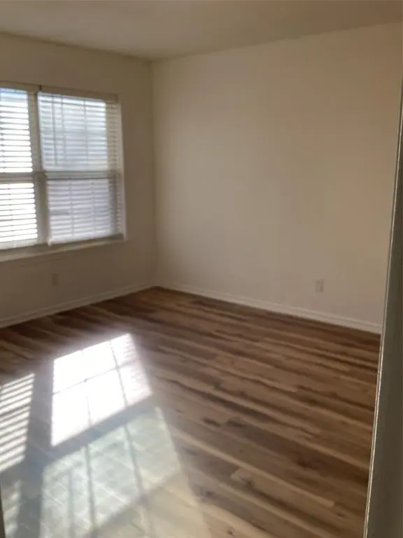 214 Locust Street S, Sulphur Springs, TX 75482