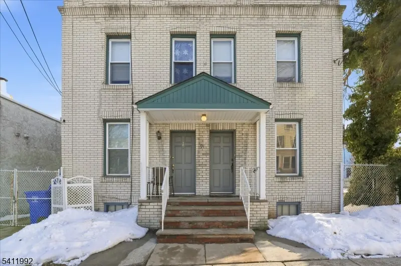 91 2Nd St, Woodbridge Twp., NJ 07095