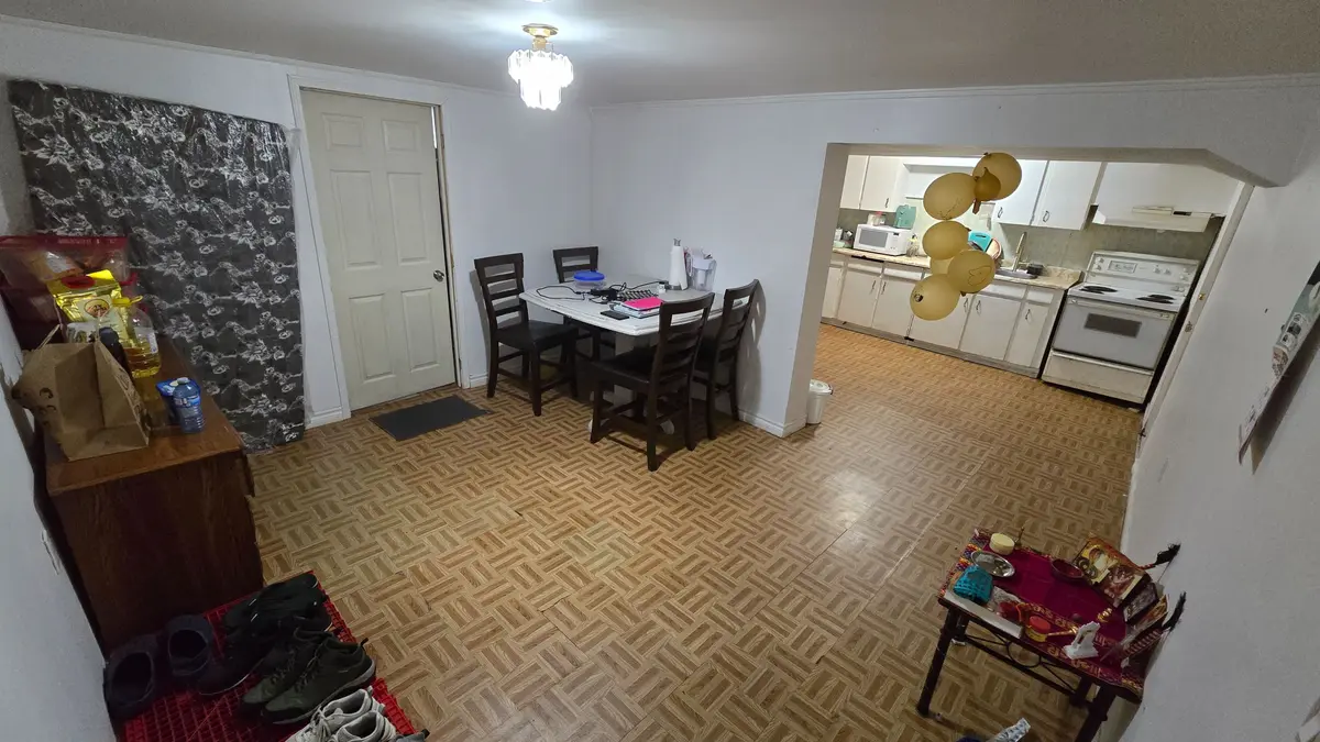 1774 Trafalgar ST, London East, ON N5W 1X6