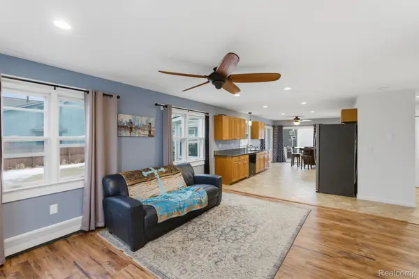 7886 Inglewood DR, Clay Township, MI 48001