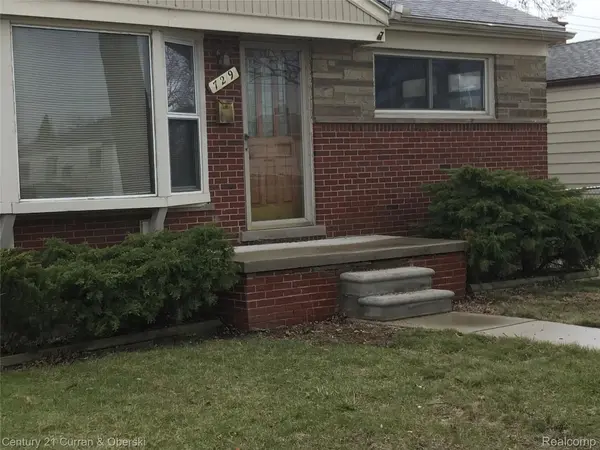 729 Cleophus Pkwy, Lincolnparkcity_wayne, MI 48146