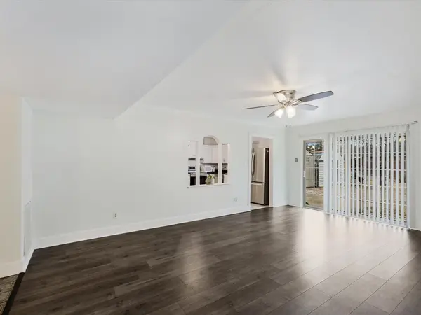 424 Bluebonnet Trail, Garland, TX 75043