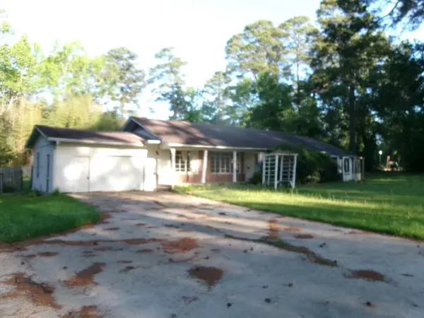 5210 S Lakeshore Drive, Shreveport, LA 71109