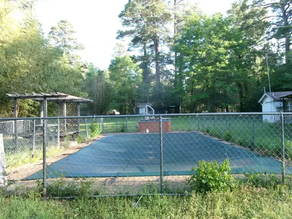 5210 S Lakeshore Drive, Shreveport, LA 71109