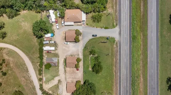 2070 N US Hwy 69, Denison, TX 75020