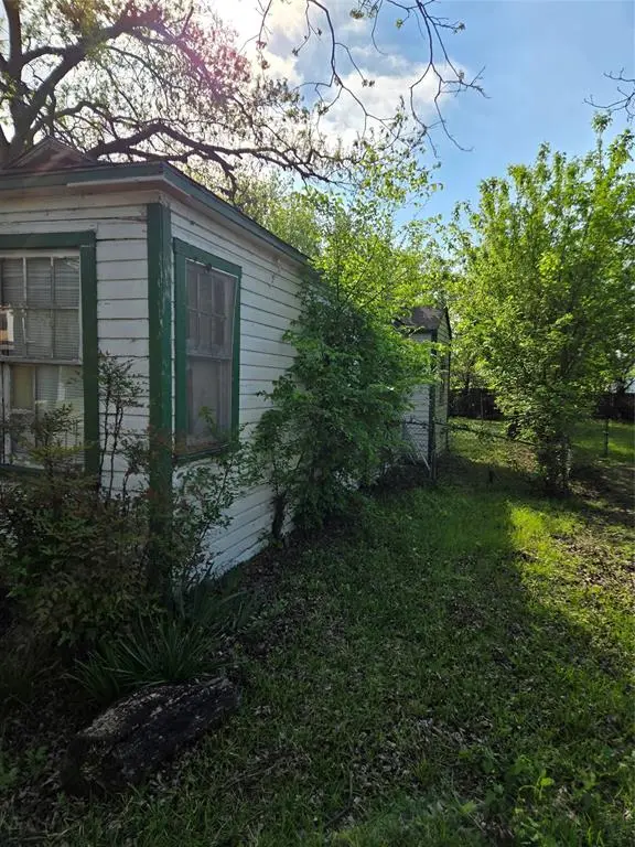 2510 Southland Street, Dallas, TX 75215