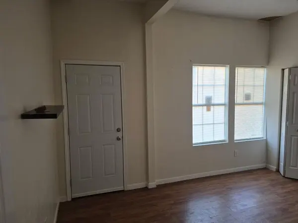 2815 Avenue E, Fort Worth, TX 76105