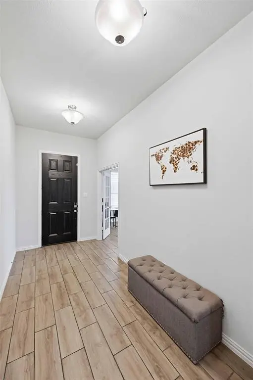 196 Lady Bird Drive, Waxahachie, TX 75165