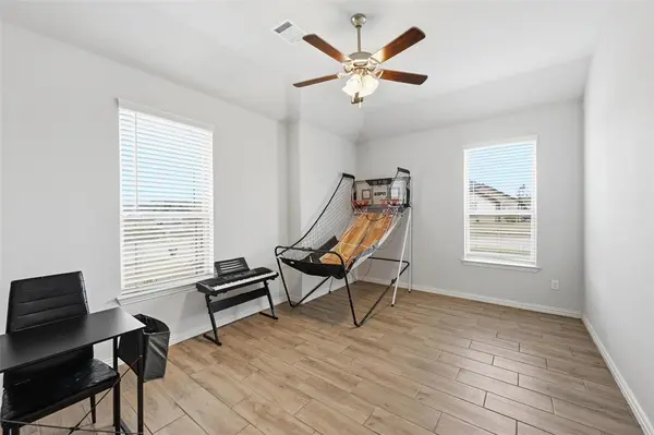 196 Lady Bird Drive, Waxahachie, TX 75165