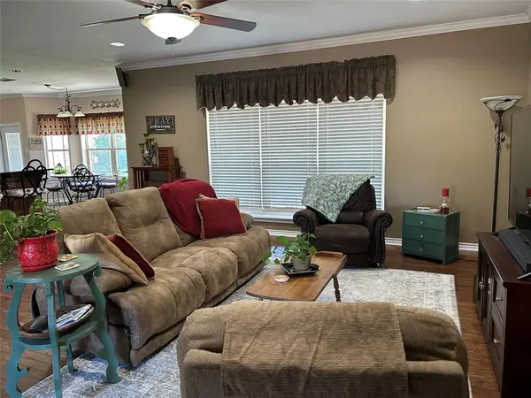 214 Vz County Road 4411, Ben Wheeler, TX 75754