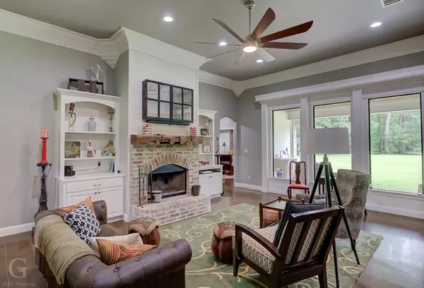 7453 Shirley Francis Road, Shreveport, LA 71129