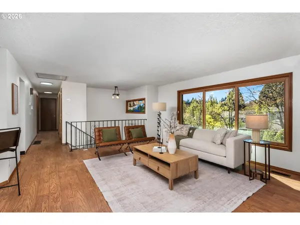 8501 SW IROQUOIS DR, Tualatin, OR 97062