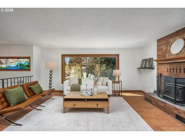 8501 SW IROQUOIS DR, Tualatin, OR 97062