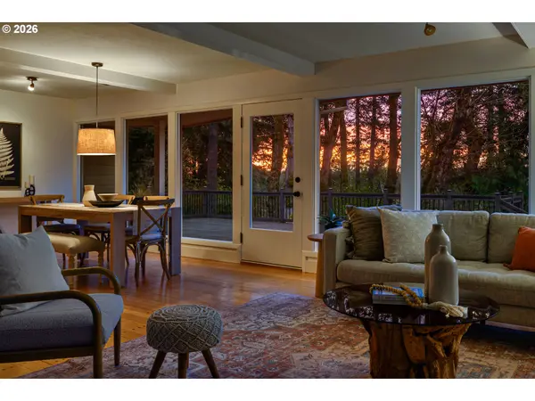 2747 GLEN HAVEN RD, Lake Oswego, OR 97034