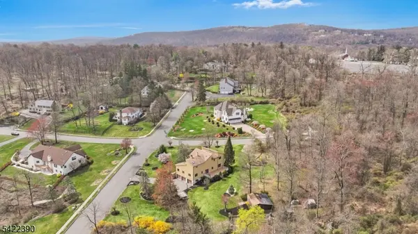 17 Sherbrooke Dr, Lincoln Park Boro, NJ 07035