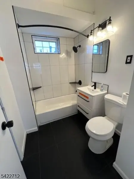 15 George St #2, Bayonne City, NJ 07002