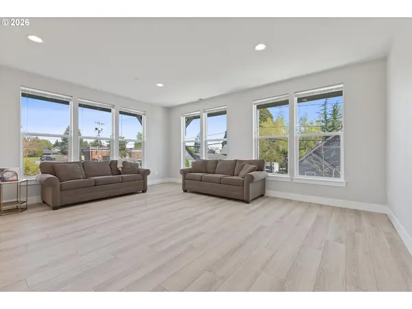 22415 SW PINE ST, Sherwood, OR 97140