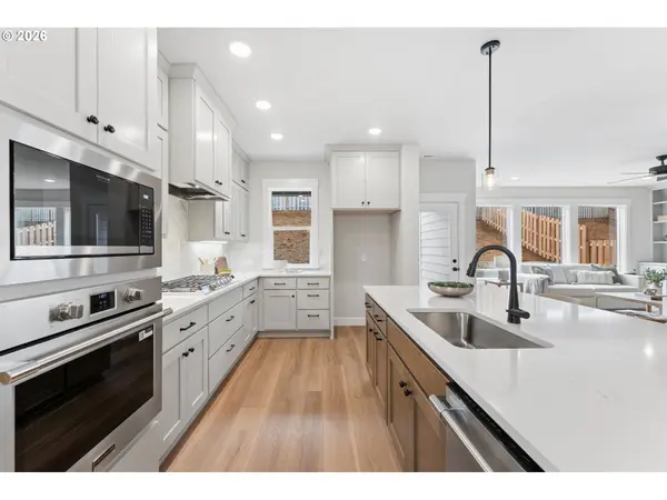 16450 SW CAMBRIDGE LN, Portland, OR 97224