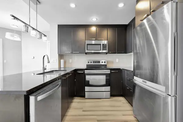 225 11 AVE SE #1503, Calgary, AB T2G0G3