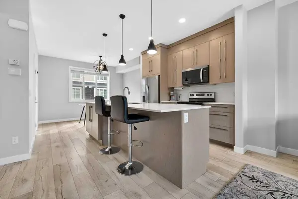 30 Cornerstone MNR NE #410, Calgary, AB T2N1E6