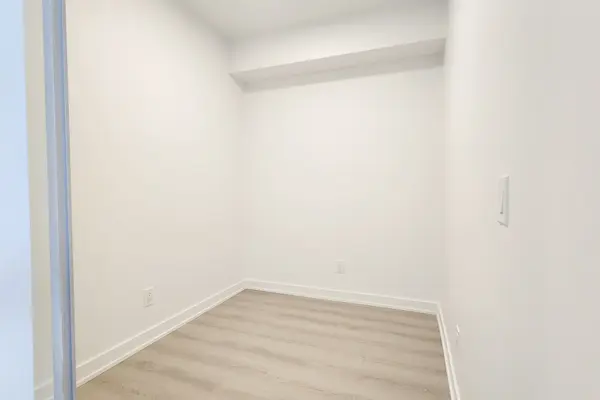 100 Queen ST E #1909, Toronto C08, ON M5C 0B5