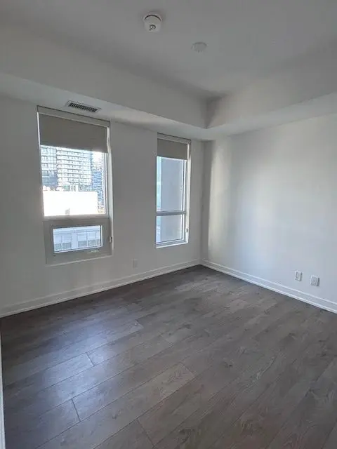 108 Peter ST #1302, Toronto C01, ON M5V 0W2