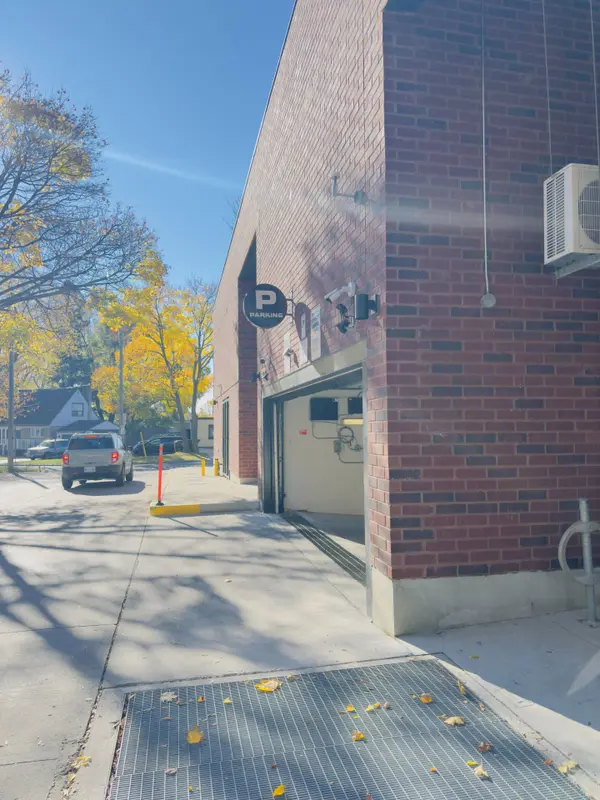 2799 Kingston RD #213, Toronto E08, ON M1M 0E3