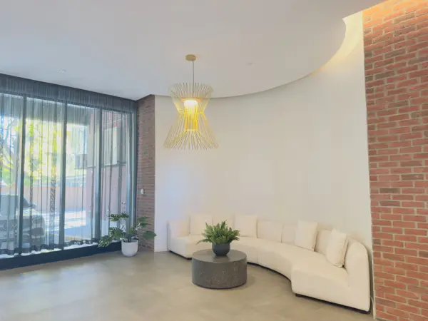 2799 Kingston RD #213, Toronto E08, ON M1M 0E3