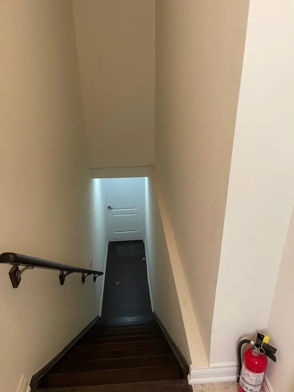 3 Aries ST, Brampton, ON L6Y 5Z2