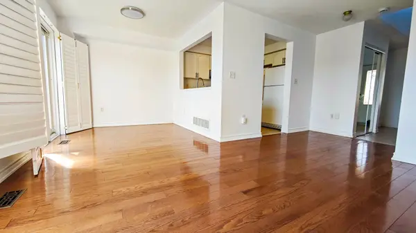 340 KITTRIDGE RD, Oakville, ON L6H 7K6