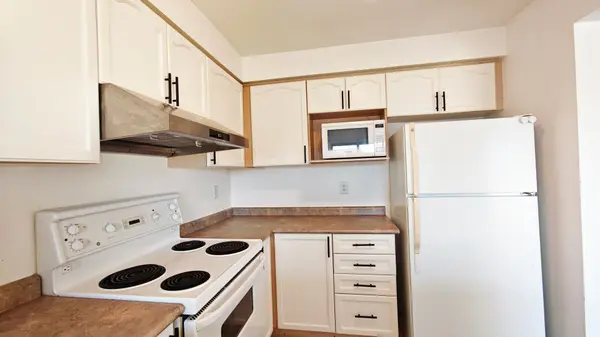 340 KITTRIDGE RD, Oakville, ON L6H 7K6