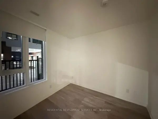 11 Maryport AVE #131, Toronto W05, ON M3M 0E2