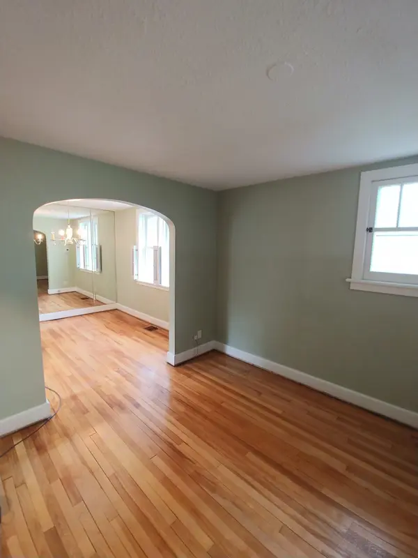 162 Woodroffe AVE, Woodroffe, ON K2A 3T9