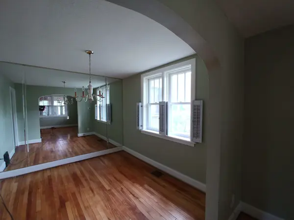 162 Woodroffe AVE, Woodroffe, ON K2A 3T9