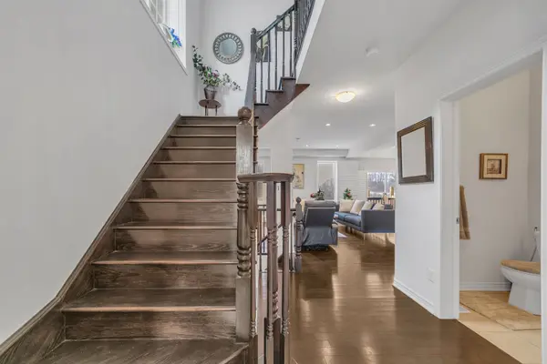 30 Madonna DR S, Hamilton, ON L9B 0H1