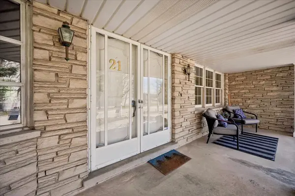 21 Honey CRES, Guelph, ON N1G 1A4